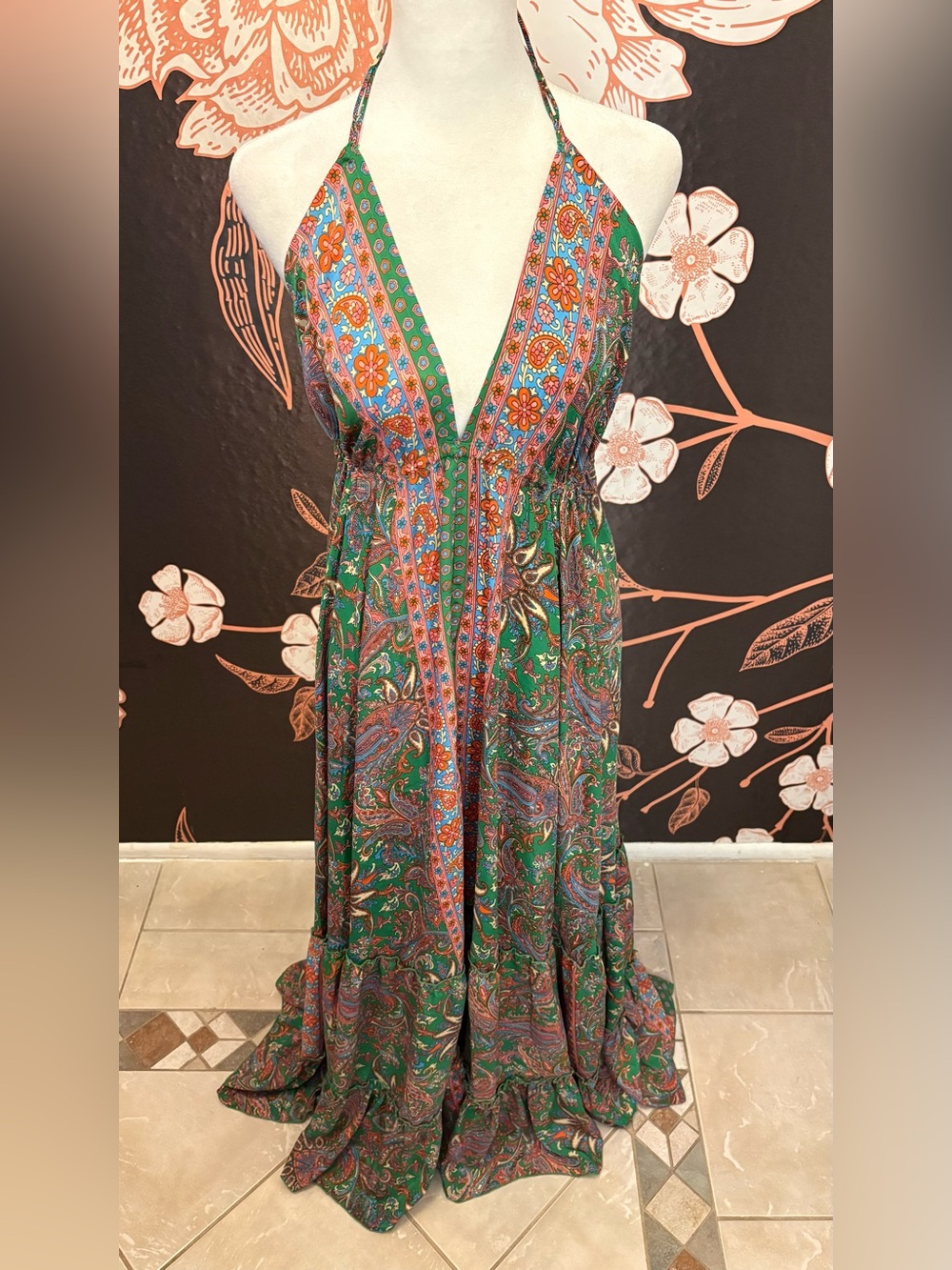 NWOT Enchanted Emerald Paisley Open Back Silk Blend Halter Maxi Dress - Picture 5 of 11